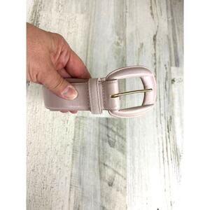 Liz Claiborne Women’s M Pink Leather Belt with Gold Buckle Accent